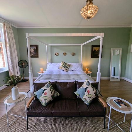 Country House Holiday With A Tennis Court! Binham ภายนอก รูปภาพ